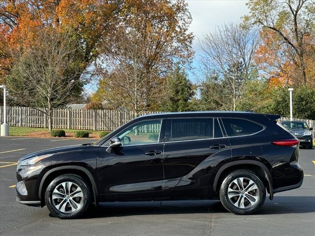 used 2020 Toyota Highlander car, priced at $31,888