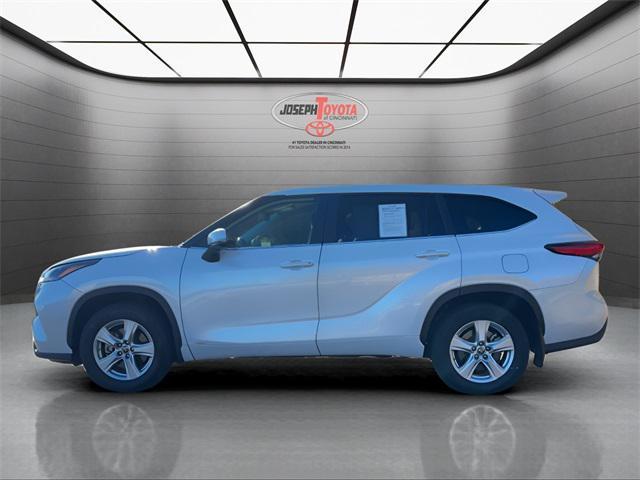 used 2023 Toyota Highlander Hybrid car, priced at $36,285