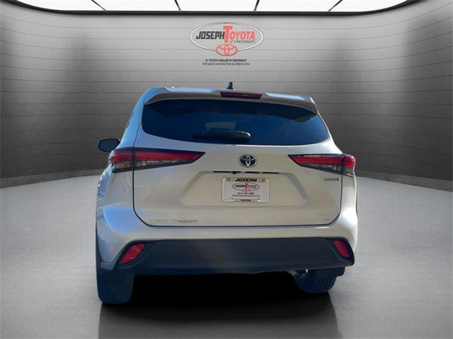 used 2023 Toyota Highlander Hybrid car, priced at $36,285