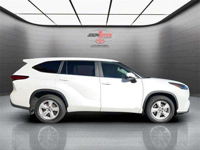 used 2023 Toyota Highlander Hybrid car, priced at $36,285