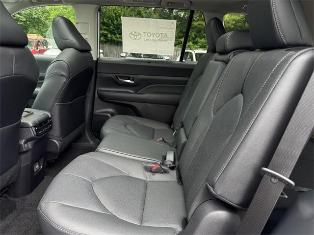 new 2025 Toyota Grand Highlander car, priced at $58,692