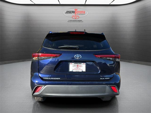 used 2022 Toyota Highlander car, priced at $31,995