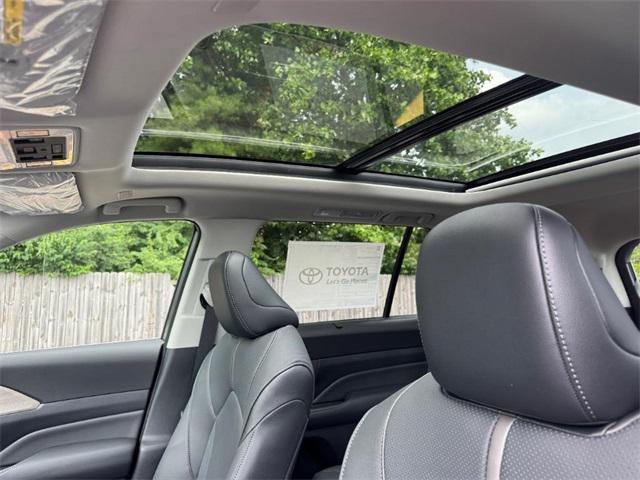new 2025 Toyota Grand Highlander car, priced at $57,557