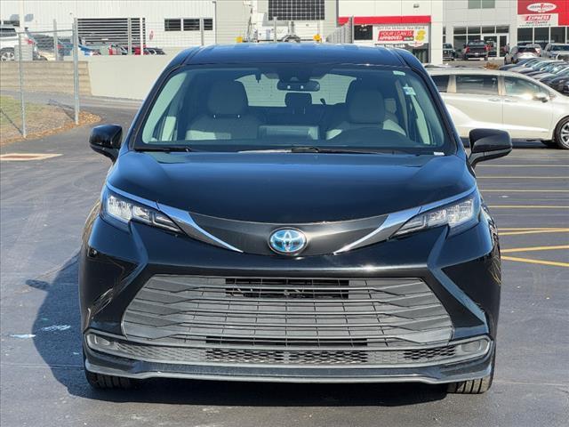 used 2022 Toyota Sienna car, priced at $33,767