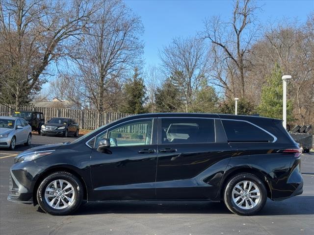 used 2022 Toyota Sienna car, priced at $33,767