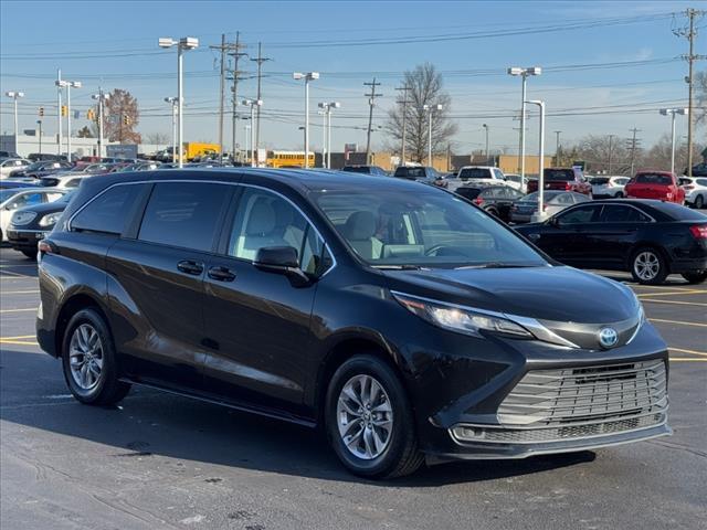 used 2022 Toyota Sienna car, priced at $33,767