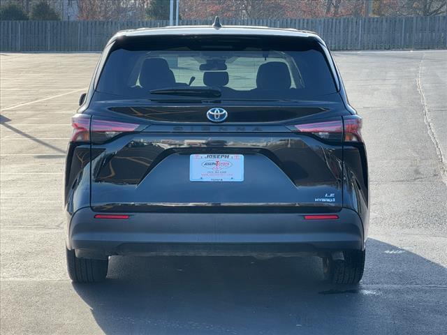 used 2022 Toyota Sienna car, priced at $33,767