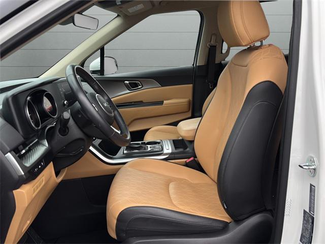 used 2024 Kia Carnival car, priced at $31,890