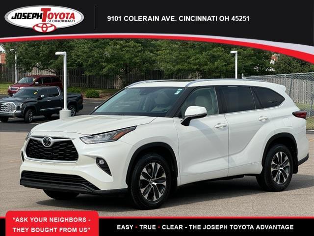 used 2020 Toyota Highlander car, priced at $33,789