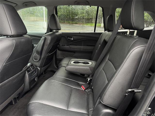 used 2022 Honda Pilot car, priced at $32,777