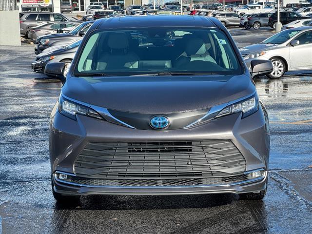 used 2021 Toyota Sienna car, priced at $33,889