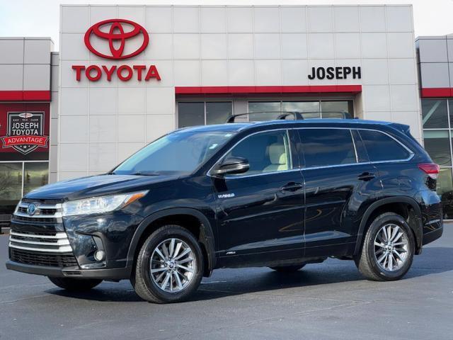 used 2017 Toyota Highlander Hybrid car, priced at $19,977