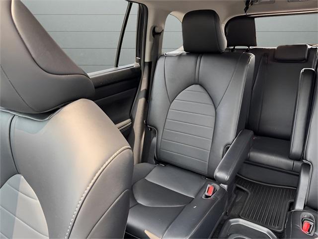 used 2023 Toyota Highlander car, priced at $39,450