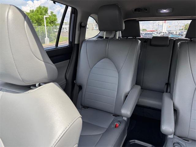 used 2022 Toyota Highlander car, priced at $38,985