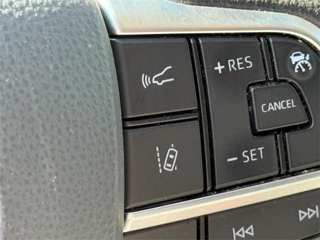 used 2021 Toyota Highlander car, priced at $25,995