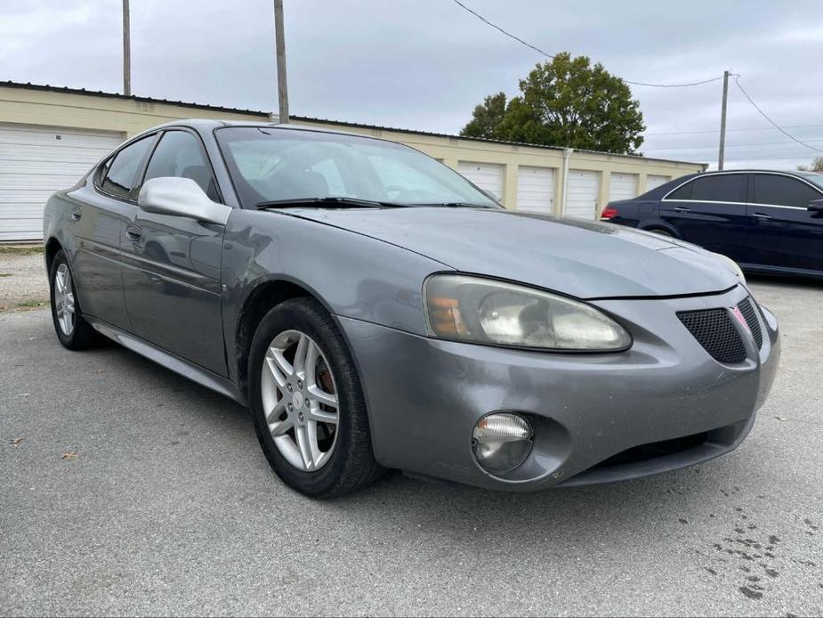 used 2007 Pontiac Grand Prix car, priced at $3,950