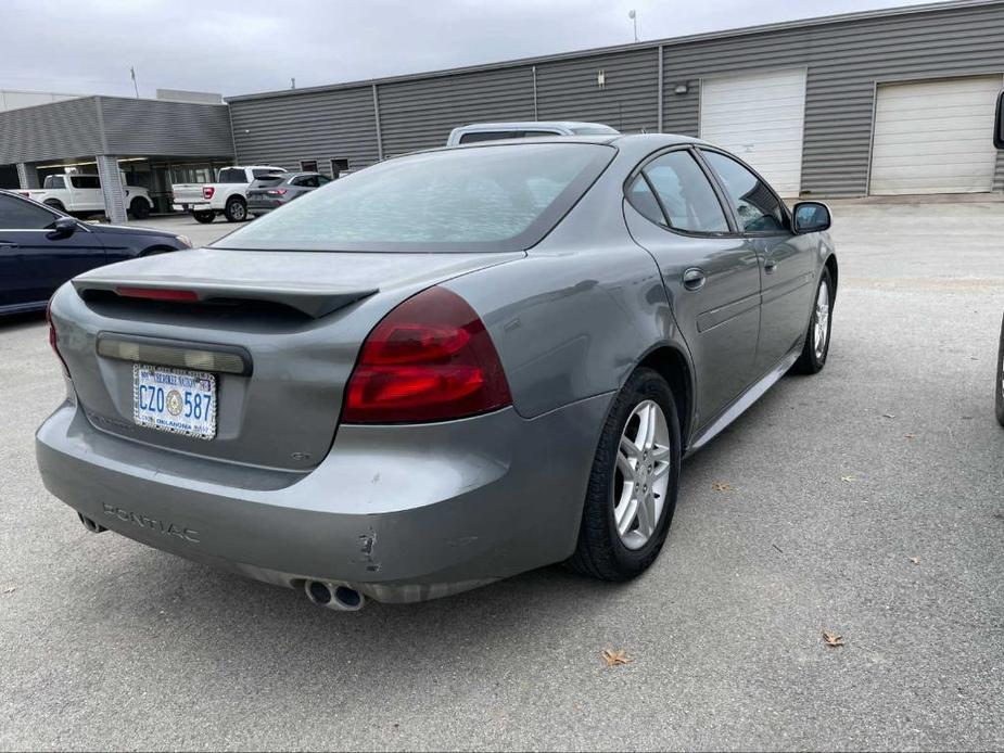 used 2007 Pontiac Grand Prix car, priced at $3,950