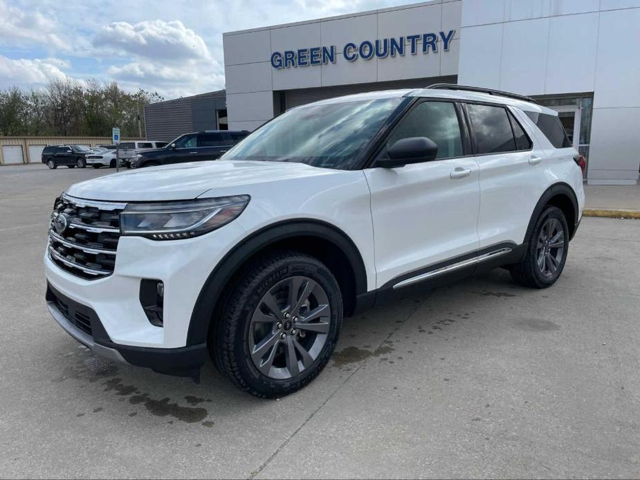 new 2025 Ford Explorer car, priced at $45,961