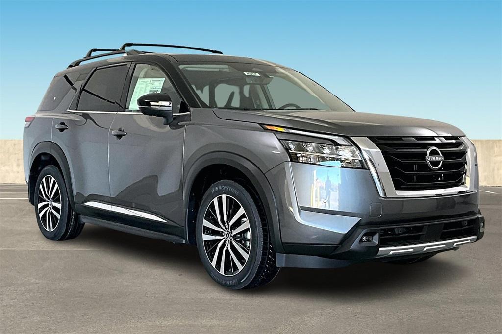 new 2024 Nissan Pathfinder car, priced at $52,062