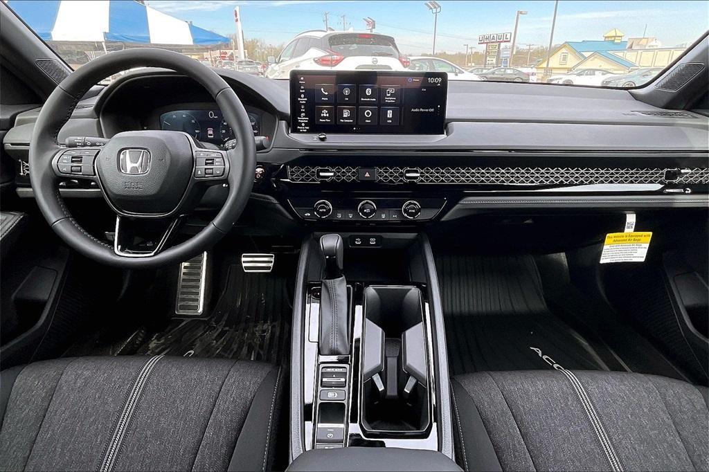 new 2024 Honda Accord Hybrid car, priced at $33,197