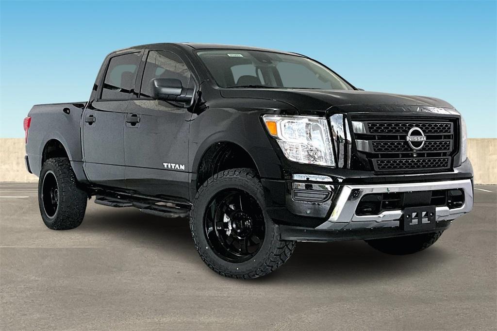 new 2024 Nissan Titan car, priced at $54,988