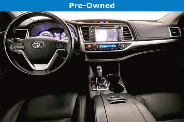 used 2018 Toyota Highlander car, priced at $25,588