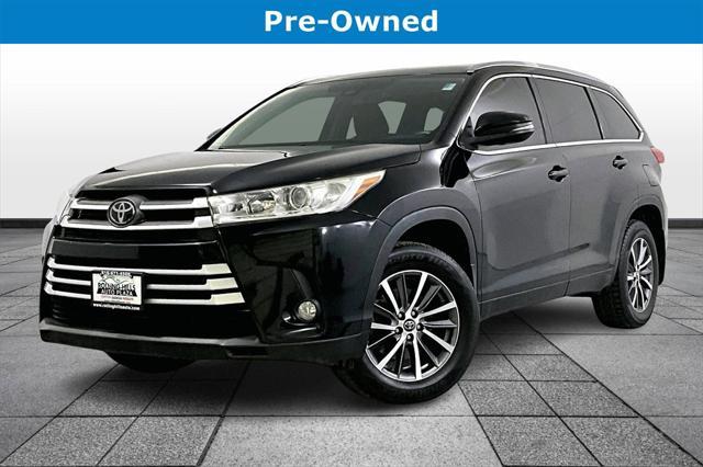 used 2018 Toyota Highlander car, priced at $25,588