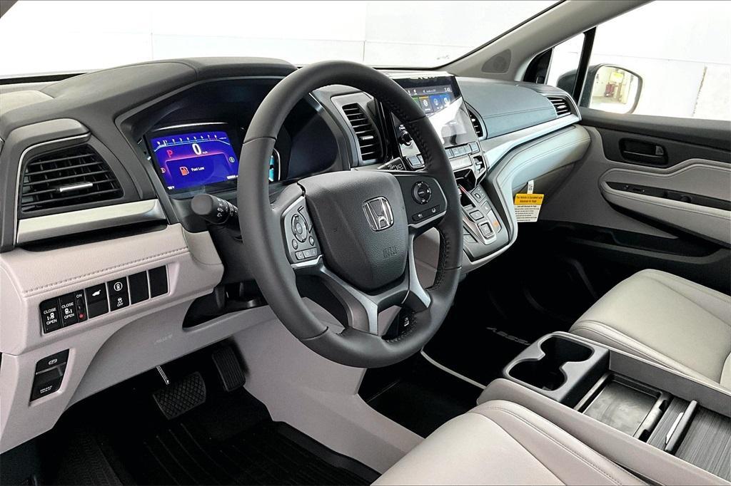 new 2024 Honda Odyssey car, priced at $42,705