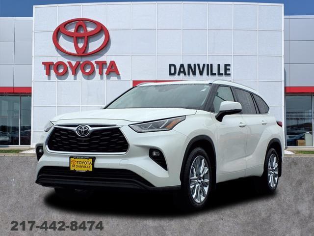 used 2020 Toyota Highlander car, priced at $35,995