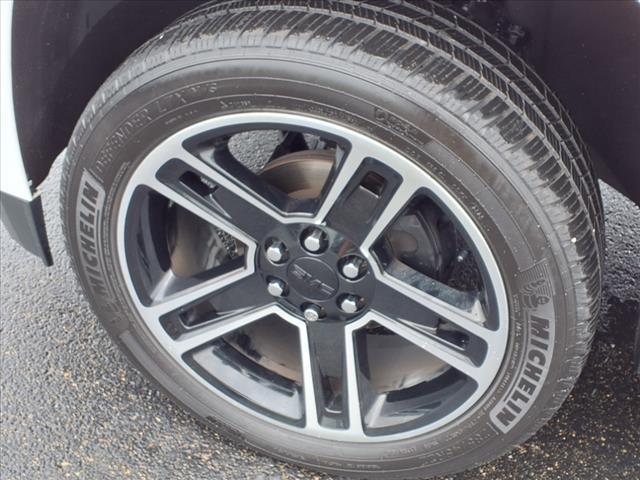 used 2020 GMC Yukon XL car, priced at $35,995