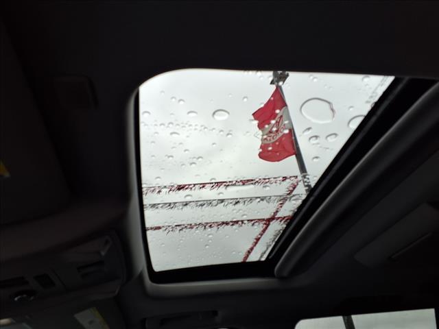 used 2020 GMC Yukon XL car, priced at $35,995