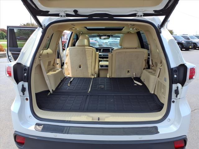 used 2016 Toyota Highlander car, priced at $26,995
