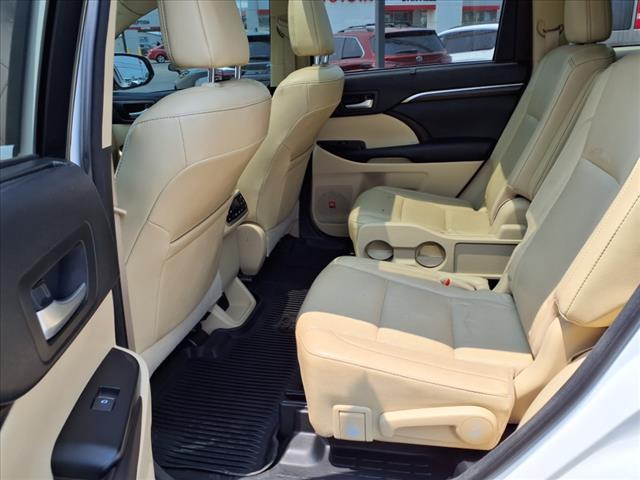 used 2016 Toyota Highlander car, priced at $26,995
