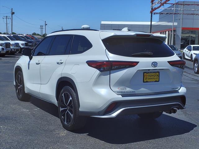 used 2021 Toyota Highlander car, priced at $34,995