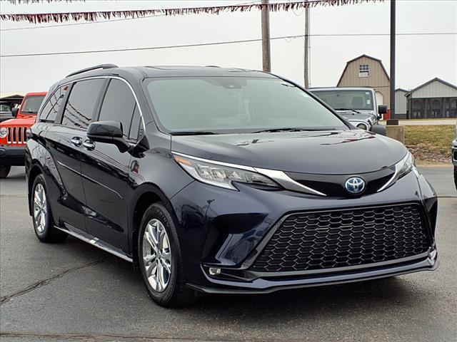 used 2023 Toyota Sienna car, priced at $42,995