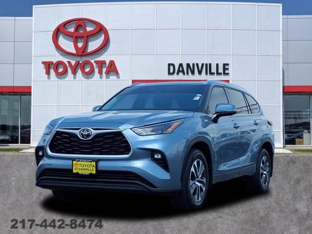 used 2022 Toyota Highlander car, priced at $37,995