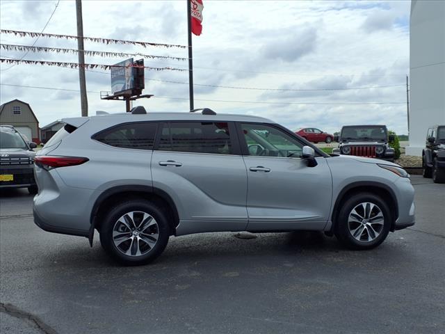 used 2023 Toyota Highlander car, priced at $41,995