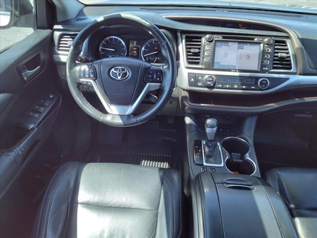 used 2014 Toyota Highlander car, priced at $16,995