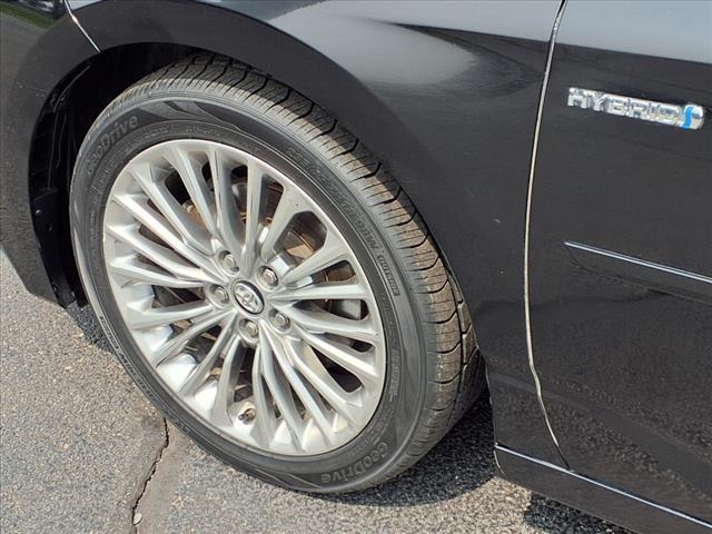 used 2020 Toyota Avalon Hybrid car
