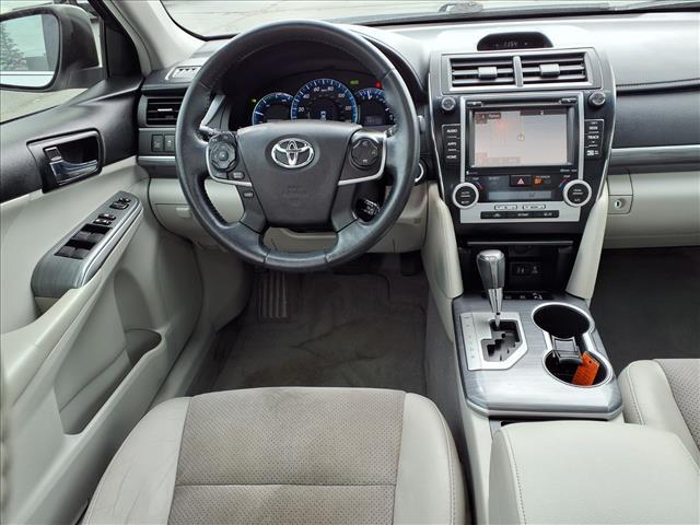 used 2014 Toyota Camry Hybrid car, priced at $14,995