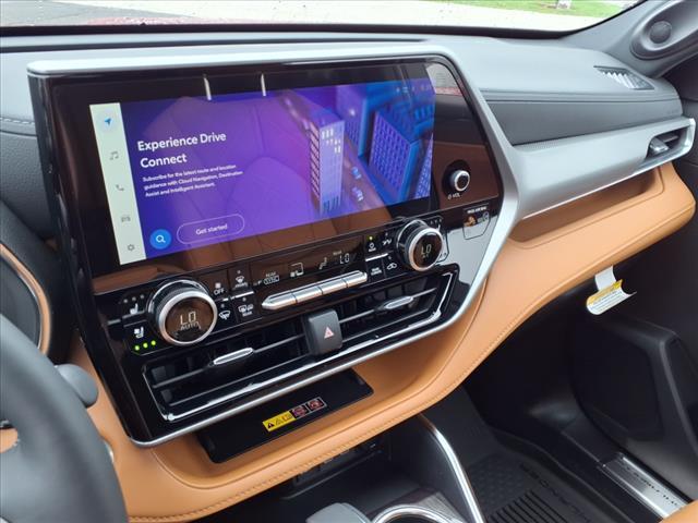 new 2025 Toyota Highlander car, priced at $57,086