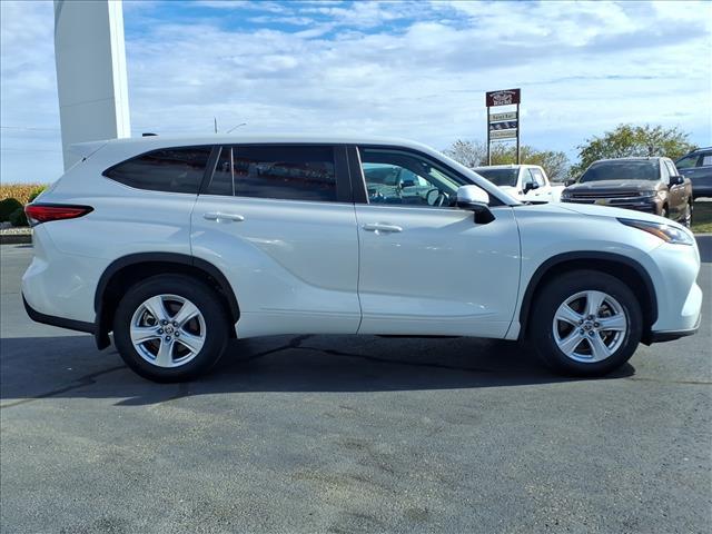 used 2023 Toyota Highlander car, priced at $33,995