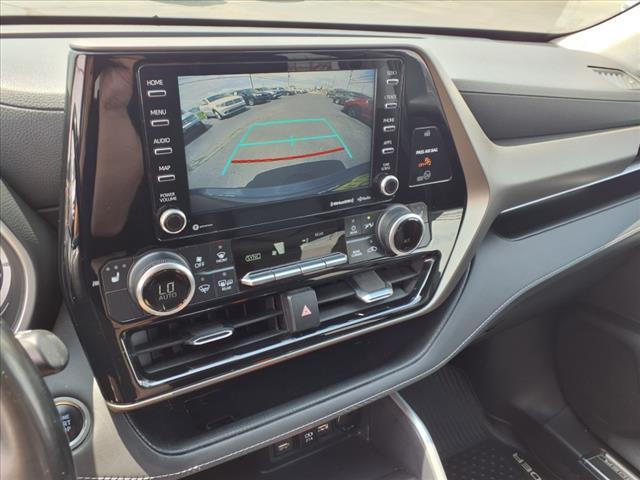 used 2020 Toyota Highlander car, priced at $19,995