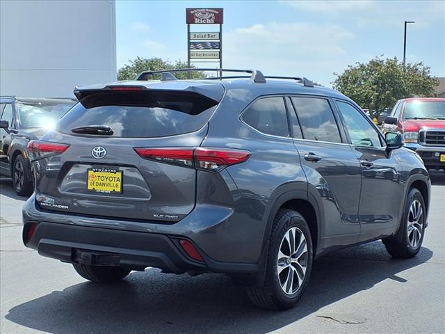 used 2020 Toyota Highlander car, priced at $19,995