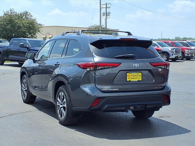 used 2020 Toyota Highlander car, priced at $19,995