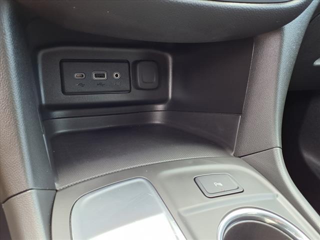 used 2022 Chevrolet Equinox car, priced at $25,995