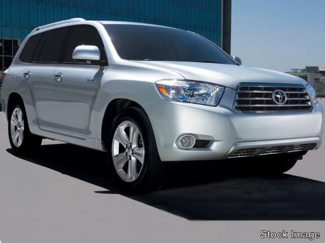 used 2010 Toyota Highlander car, priced at $12,995