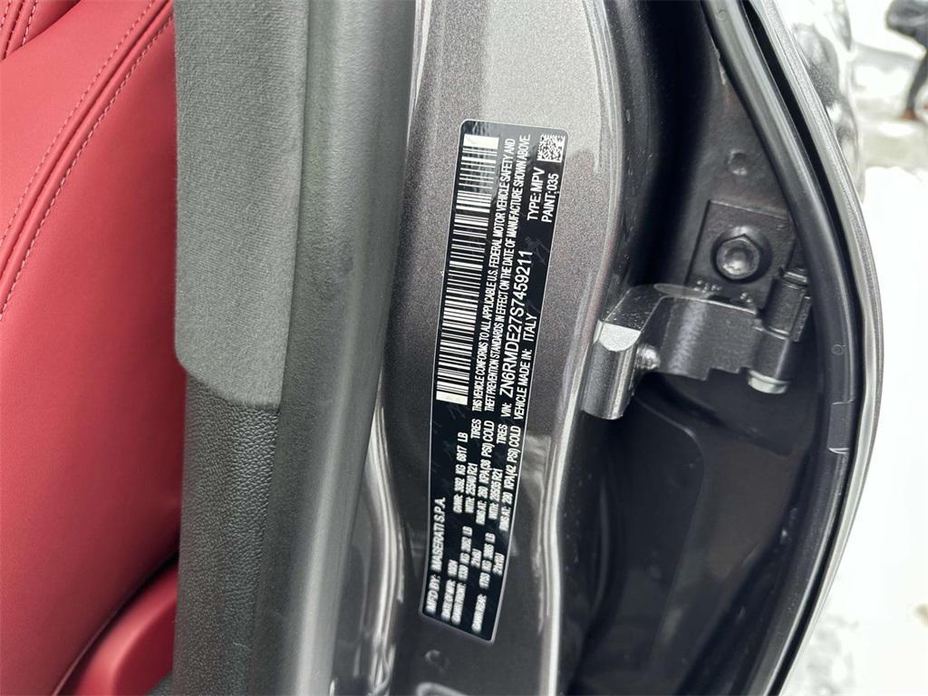 new 2025 Maserati Grecale Folgore car, priced at $99,745