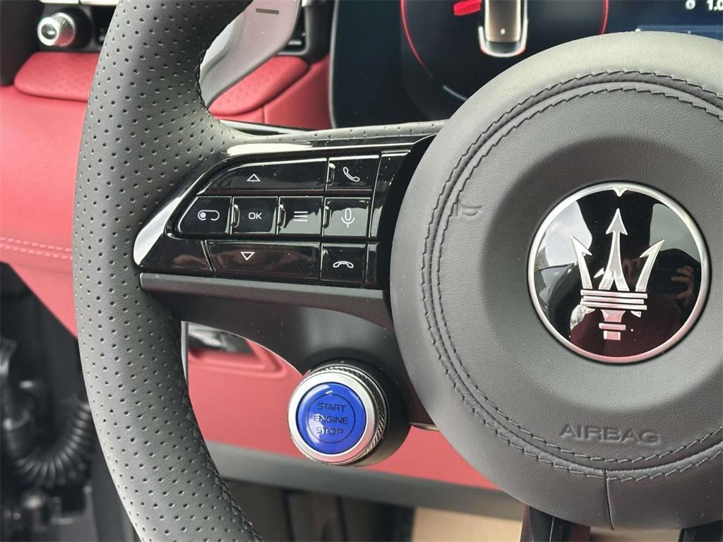 new 2025 Maserati Grecale Folgore car, priced at $99,745