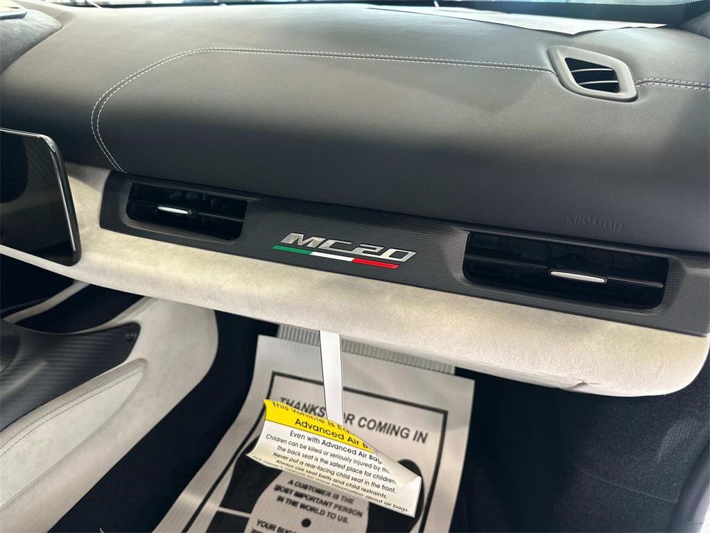 new 2024 Maserati MC20 car, priced at $323,695
